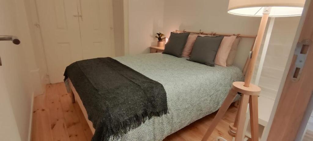 Quarto Com Varanda Na Rua Dos Douradores Lissabon Buitenkant foto